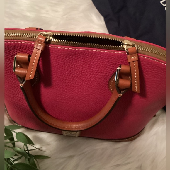 NWT Dooney & Bourke Satchel Strawberry - Picture 2 of 5